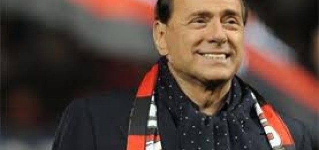 Berlusconi i mafija krivi za gomilanje smeća u Napulju