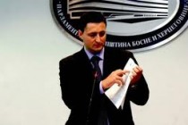 Dodik i Tihić smijenili Denisa Bećirovića