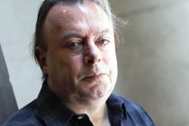 Preminuo kontroverzni književnik i publicist Christopher Hitchens