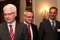 Klauški: Josipović nije samo užasno dosadan već i opasan