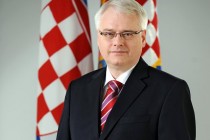 Vedrana Rudan poručila Josipoviću: Stidite se, Predsjedniče!