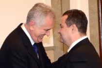 Vlada naprednjaka i socijalista: Povratak Slobodana Miloševića