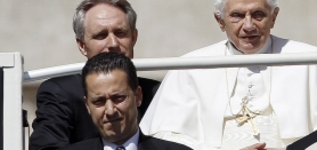Svećenika optuženog za genocid štiti Vatikan