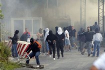 Zapaljen prelaz Jarinje, Thaçi krivi Beograd