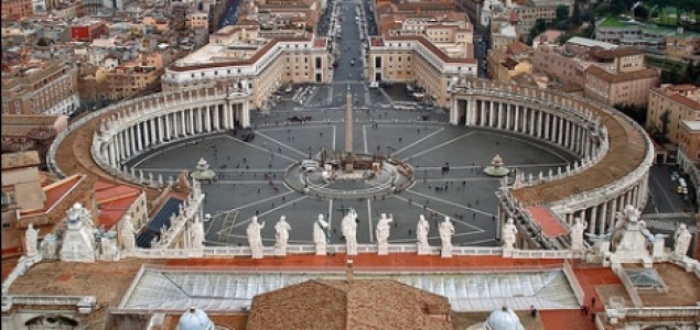 Korupcijski skandal trese Vatikan, tajni spisi procurili u javnost