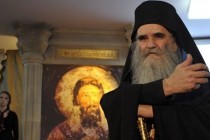 Milenko Perović se pita: Imamo li hrabrosti da se udupremo Srpskoj Pravoslovnoj Crkvi