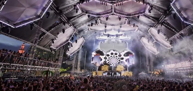 Američka DJ zvijezda Steve Aoki predvodnik  završnog dana Ultra Europe u Hvaru