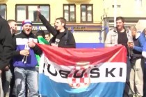 SRAMOTNO: Navijači iz Ljubuškog u Zagrebu skandirali “Ajmo ustaše, ubij Srbina” (video)