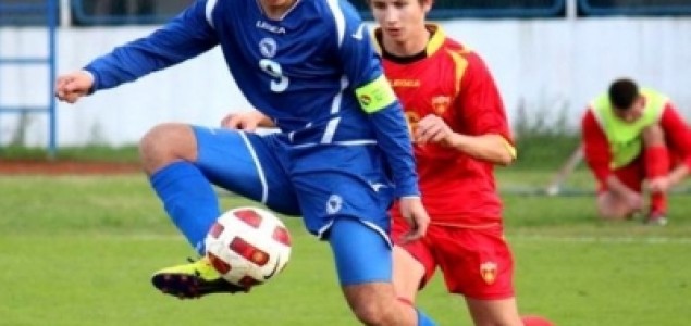 Kapiten U-17 reprezentacije BiH, Miloš Aćimović se bori za život