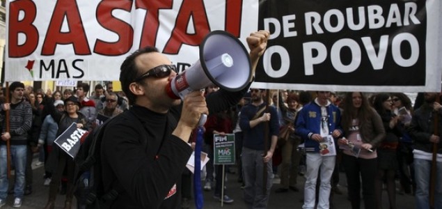 Stotine tisuća Portugalaca prosvjedovalo protiv mjera štednje