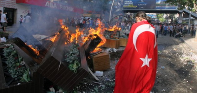 Hajrudin Somun: Pretjerana reakcija na proteste u Istanbulu