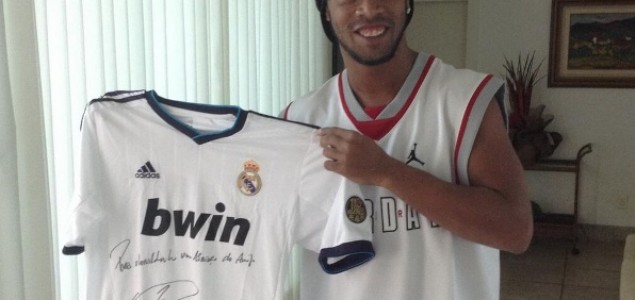 Ma, je li moguće: Ronaldinho s dresom Real Madrida