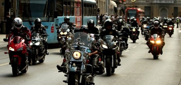 Više od 200 motociklista iz Sarajeva krenuli ka Srebrenici