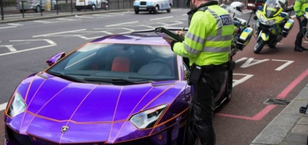 VIDEO: Sa britanskom policijom nema šale