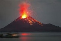 Indonezija: Od erupcije vulkana poginulo pet osoba na plaži