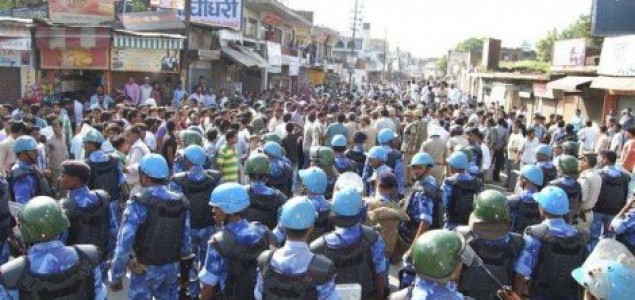 Indija: Sukobi između hindusa i muslimana pod kontrolom policije