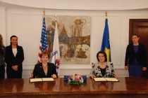 Kosovo i SAD potpisali sporazum o programu Mirovnog korpusa na Kosovu