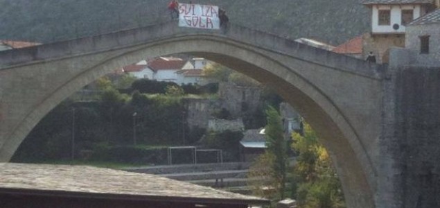 Povratak simbola antifašizma: Fudbalska groznica zahvatila Mostar: Svi iza gola!
