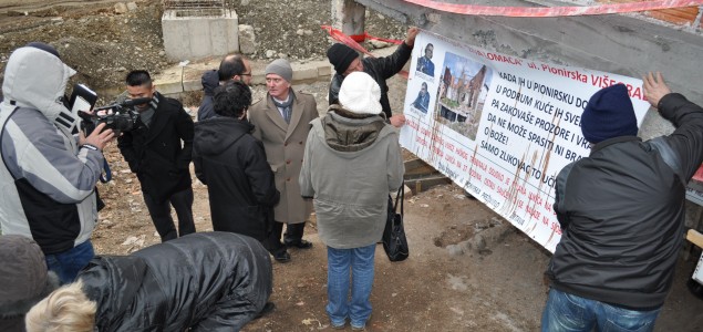 Višegrad: Opštinska inspekcija želi srušiti kuću u kojoj je spaljeno 70 Bošnjaka