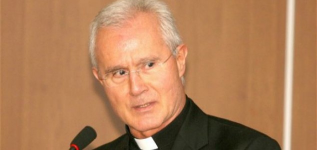 Grešni svećenik zaboravio božje zapovijedi pa preko Vatikanske banke oprao milijune