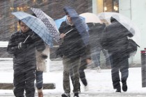 U snježnoj oluji troje mrtvih, stotine povrijeđenih