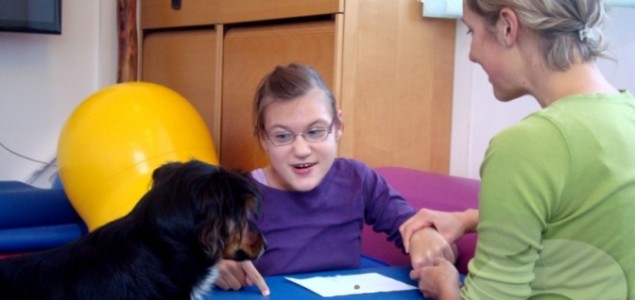Psi pomagači: Dokazani prijatelji osoba s invaliditetom