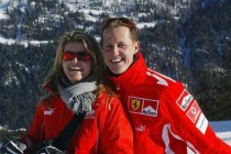 Michael Schumacher progledao, reaguje na bol