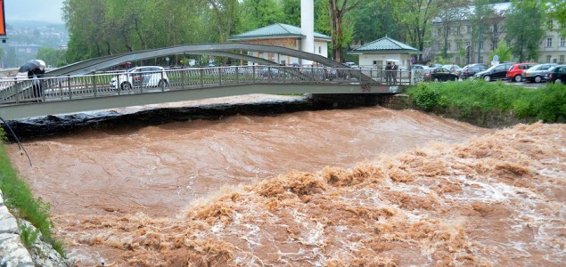 Poplave u BiH: Evakuisane tri osobe, najkritičnije na Ilidži