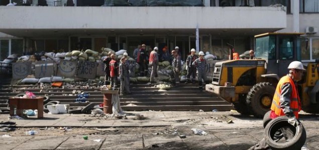 Proruski pobunjenici proterani iz državnih zgrada u Marjupolju