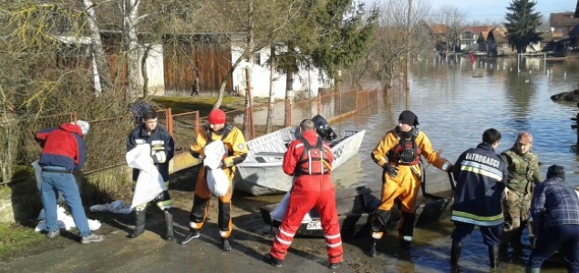 Poziv za pomoć osobama iz poplavljenih područja BiH