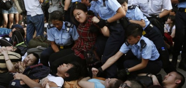 Na prosvjedima u Hong Kongu preko pet stotina uhićenih