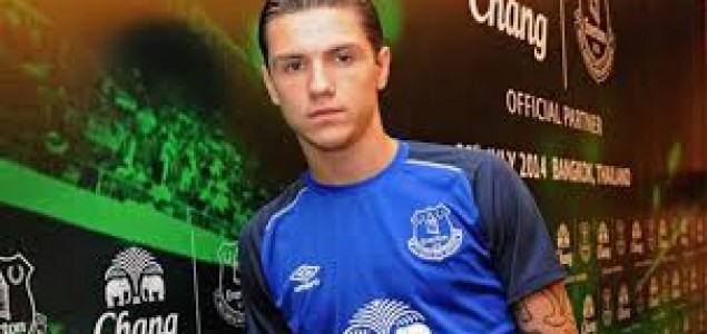 Muhamed Bešić potpisao petogodišnji ugovor sa Evertonom