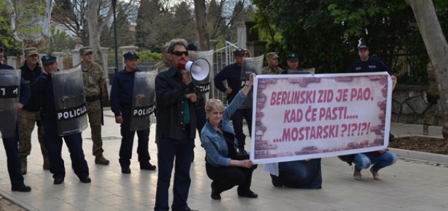 Mostarski protesti i dalje traju:  Fašisti su na vlasti!