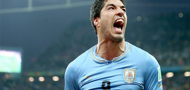 DONE DEAL: Suarez joins Barcelona for €88m