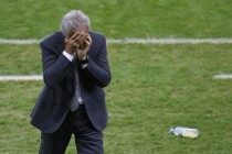 Vaha nije mogao suzdržati suze: Tješio igrače nakon ispadanja Alžira sa SP-a