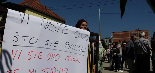 Ogorčeni Željeznopoljci protestuju u Žepču: Potrošeni su milioni, a mi živimo kao plemena