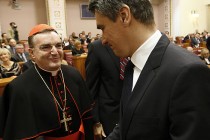 Danas prosvjed protiv Vatikanskih ugovora: Prestanimo Crkvi davati milijarde iz proračuna!