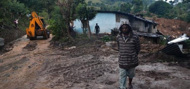 Zbog klizišta zemlje u Sri Lanki poginulo više stotina ljudi