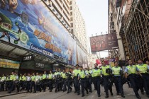 Policija u Hong Kongu rastjerala prosvjednike: “Upali su dok smo spavali”