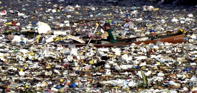 “Kontinent” smeća pluta okeanima i prijeti životu na Zemlji
