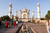 Bibi Ka Maqbara: Drugi Taj Mahal, Indija