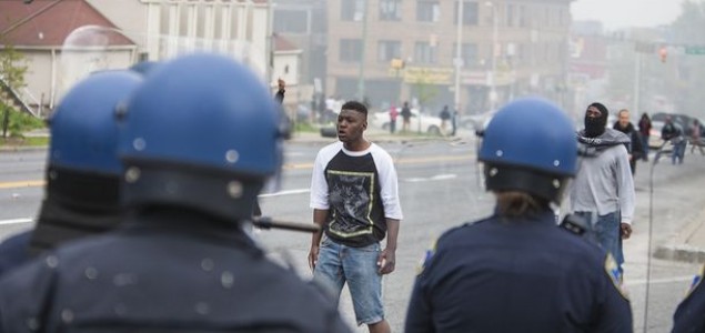 U SAD-u neredi poslije sahrane mladog crnca