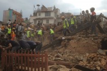 Broj žrtava u Nepalu porastao na 1.800, spasioci rukama otkopavaju preživjele