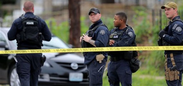Policija ubila Afroamerikanca, neredi na ulicama St. Louisa