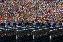 Xi Jinping na Trgu Tiananmen: Kina nikada neće nametnuti tragičnu patnju drugim nacijama