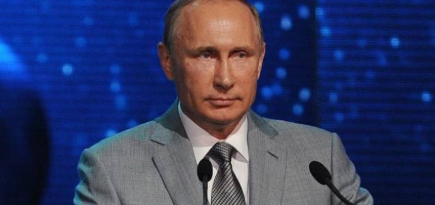 Putin ima novi plan: Želi ukloniti američki dolar iz unutarnje trgovine naftom