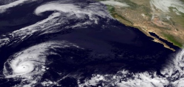 Razorni uragan Patricia snagom od 256 km/h pogodio meksičku obalu