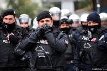 Samoubilački napad u Turskoj, ranjena četiri policajca