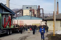 Radnici Krivaje ponovo blokirali Zavidoviće, traže raskid ugovora s ortačkom grupom