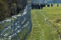 Migranti sve više prolaze kroz žicu prema Mađarskoj